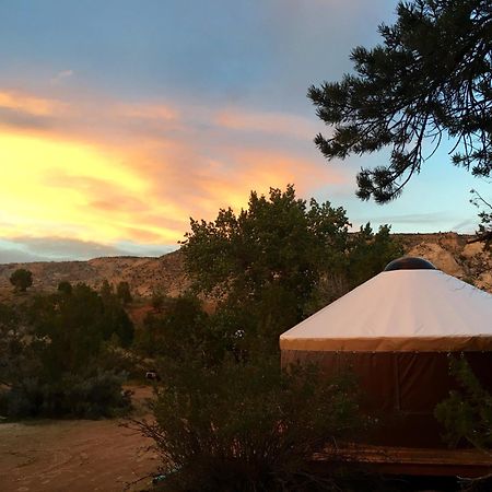 Escalante Yurts - Luxury Lodging Экстерьер фото