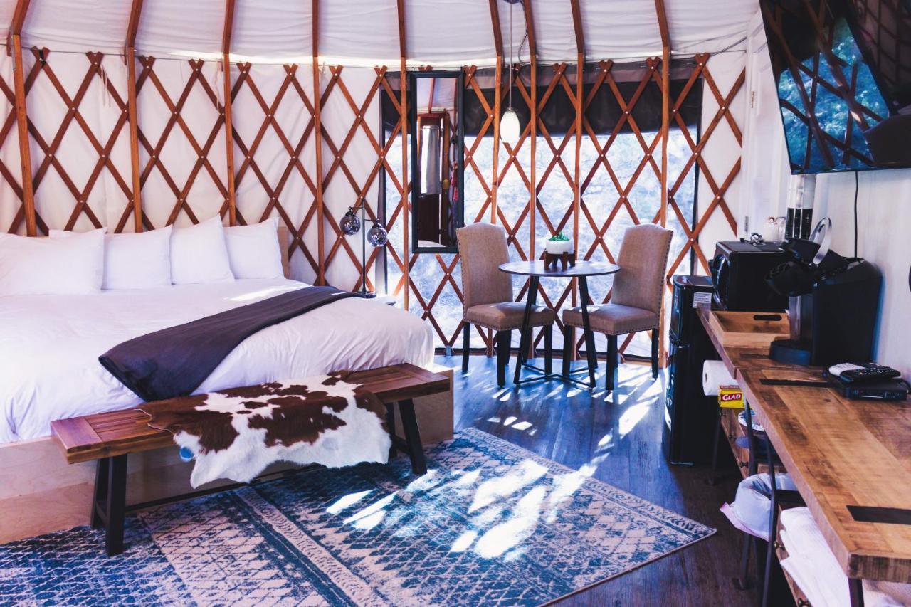 Escalante Yurts - Luxury Lodging Экстерьер фото
