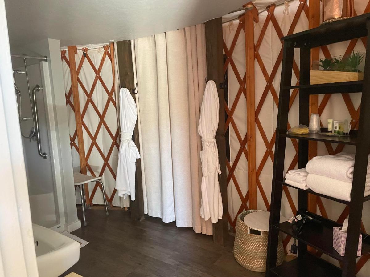 Escalante Yurts - Luxury Lodging Экстерьер фото