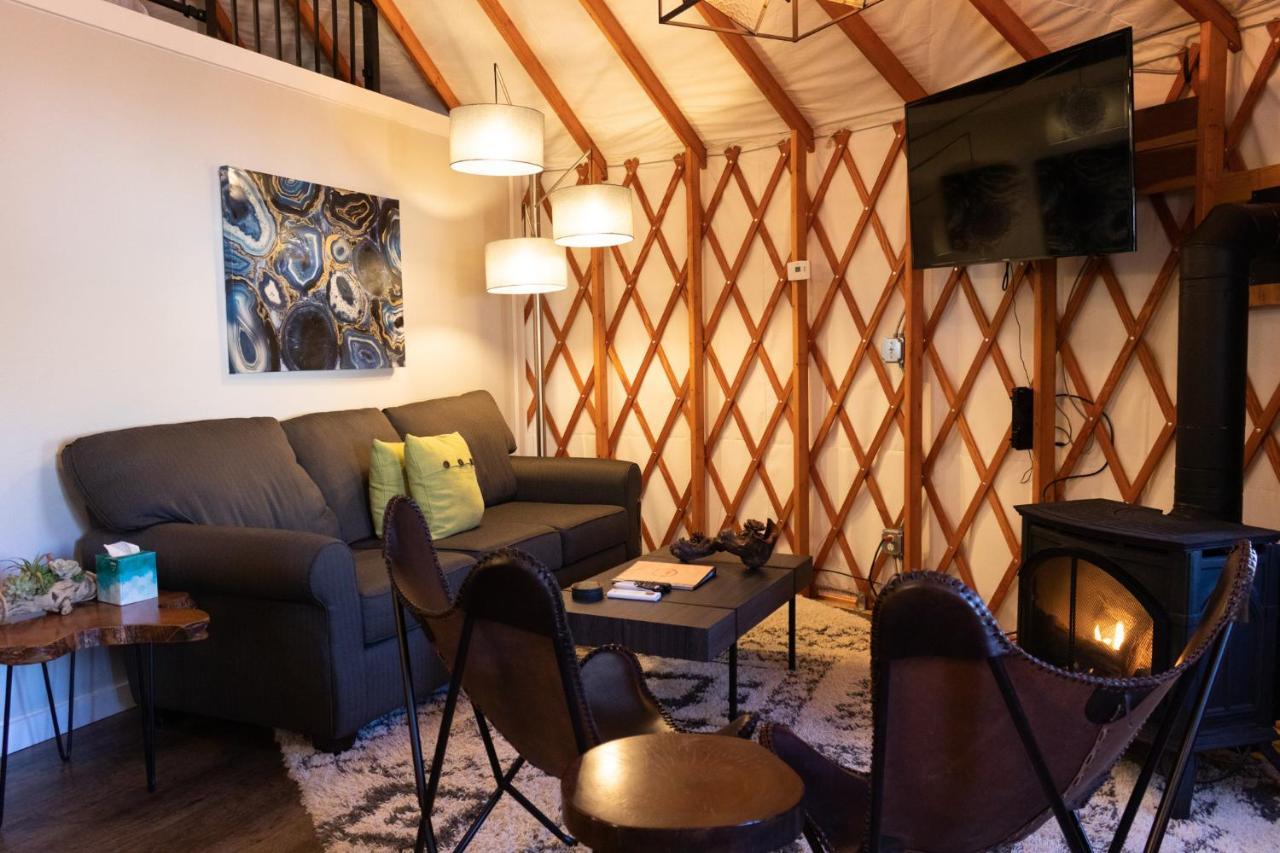 Escalante Yurts - Luxury Lodging Экстерьер фото
