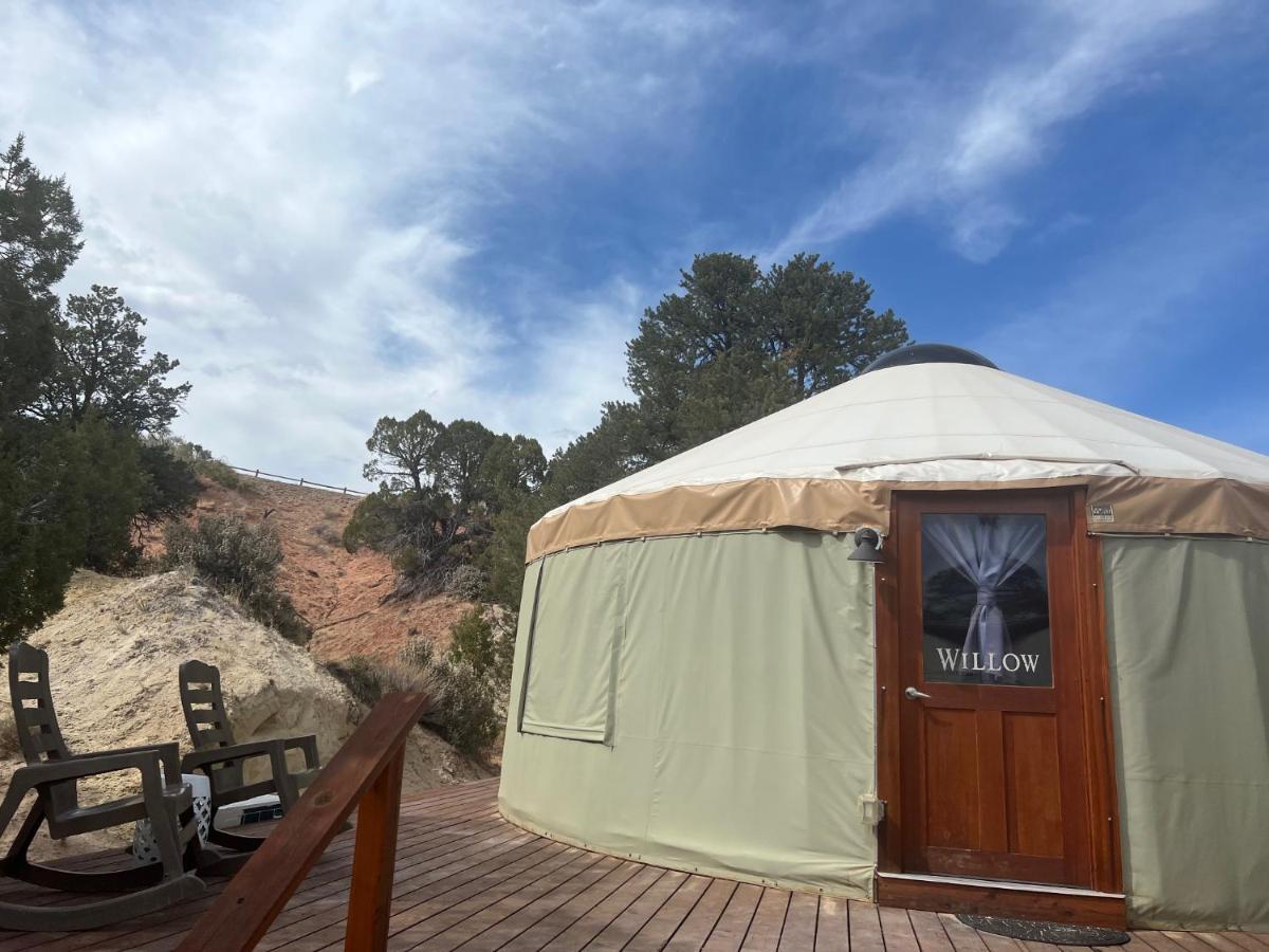 Escalante Yurts - Luxury Lodging Экстерьер фото