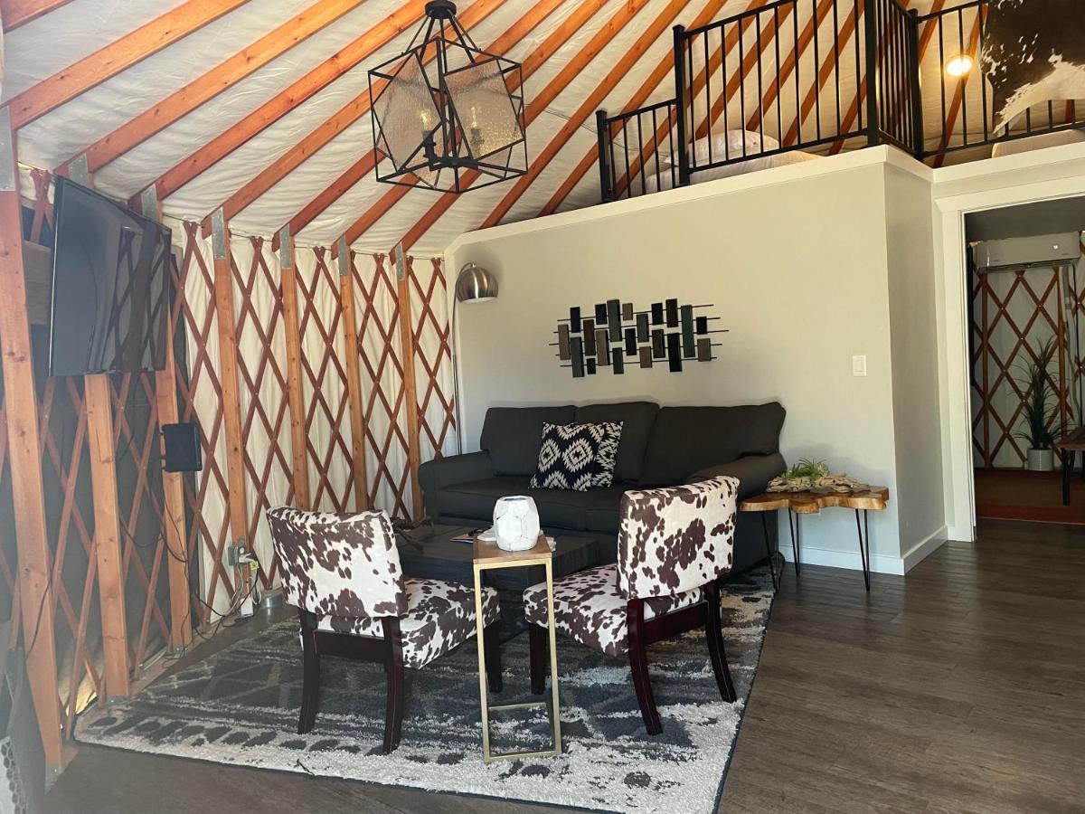 Escalante Yurts - Luxury Lodging Экстерьер фото