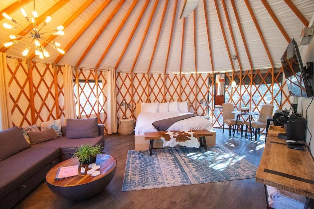 Escalante Yurts - Luxury Lodging Экстерьер фото
