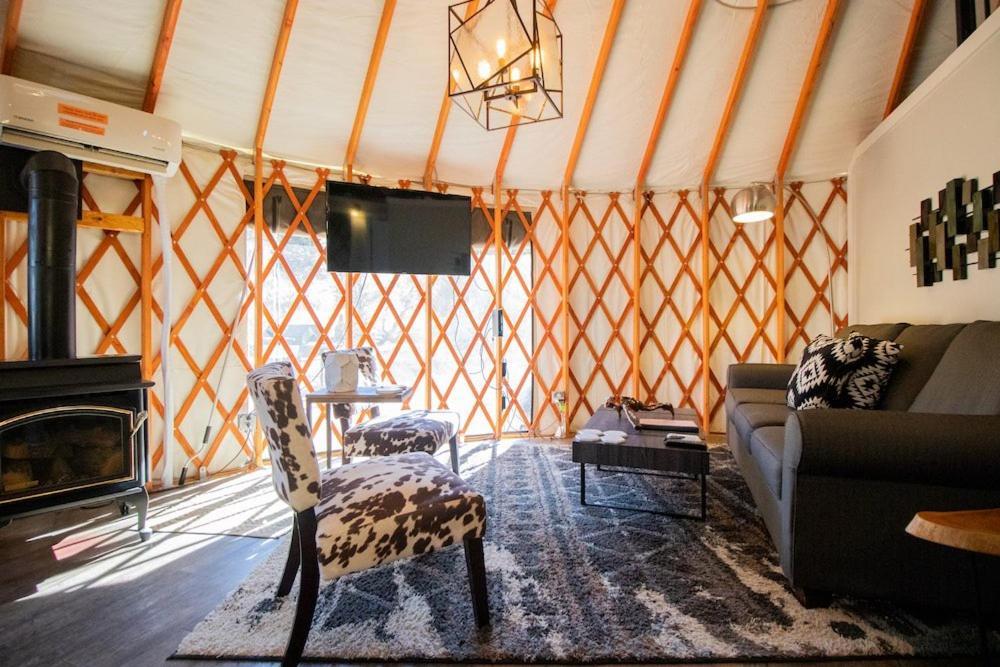 Escalante Yurts - Luxury Lodging Экстерьер фото