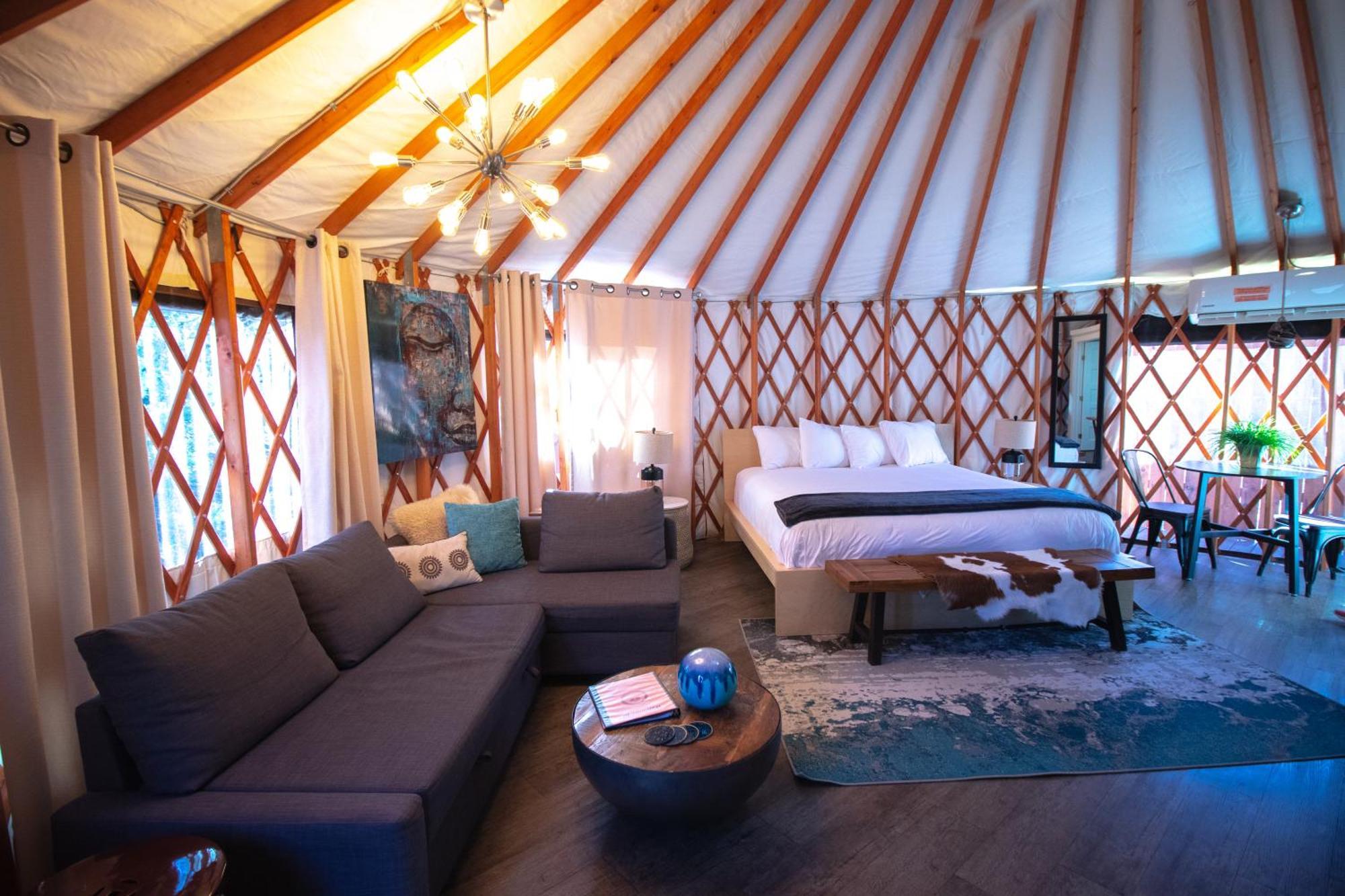 Escalante Yurts - Luxury Lodging Экстерьер фото